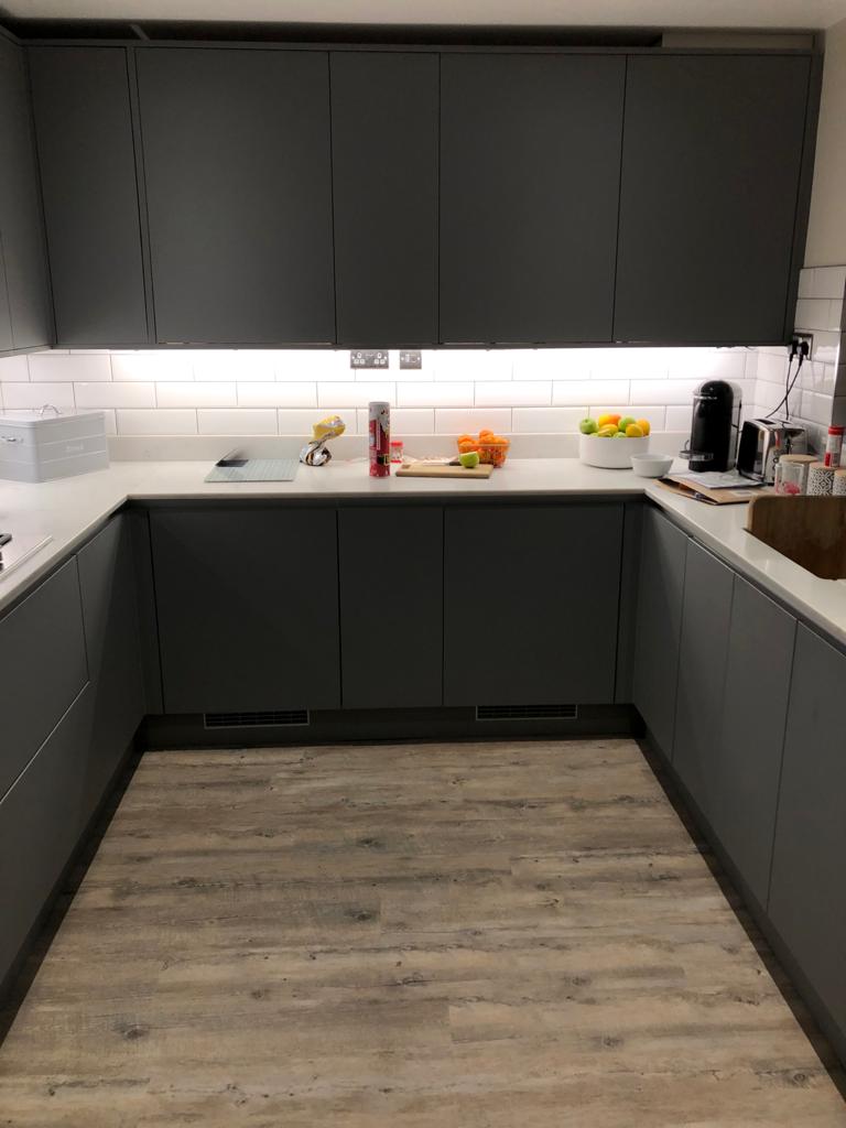 U-Shape Matt Grey Kitchen — Oxfordshire